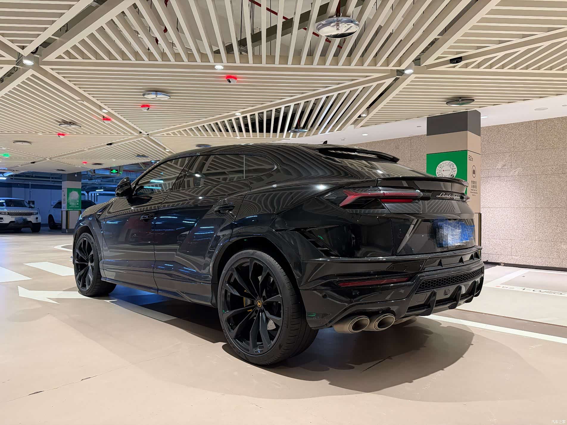 Lamborghini Urus, 2024 2