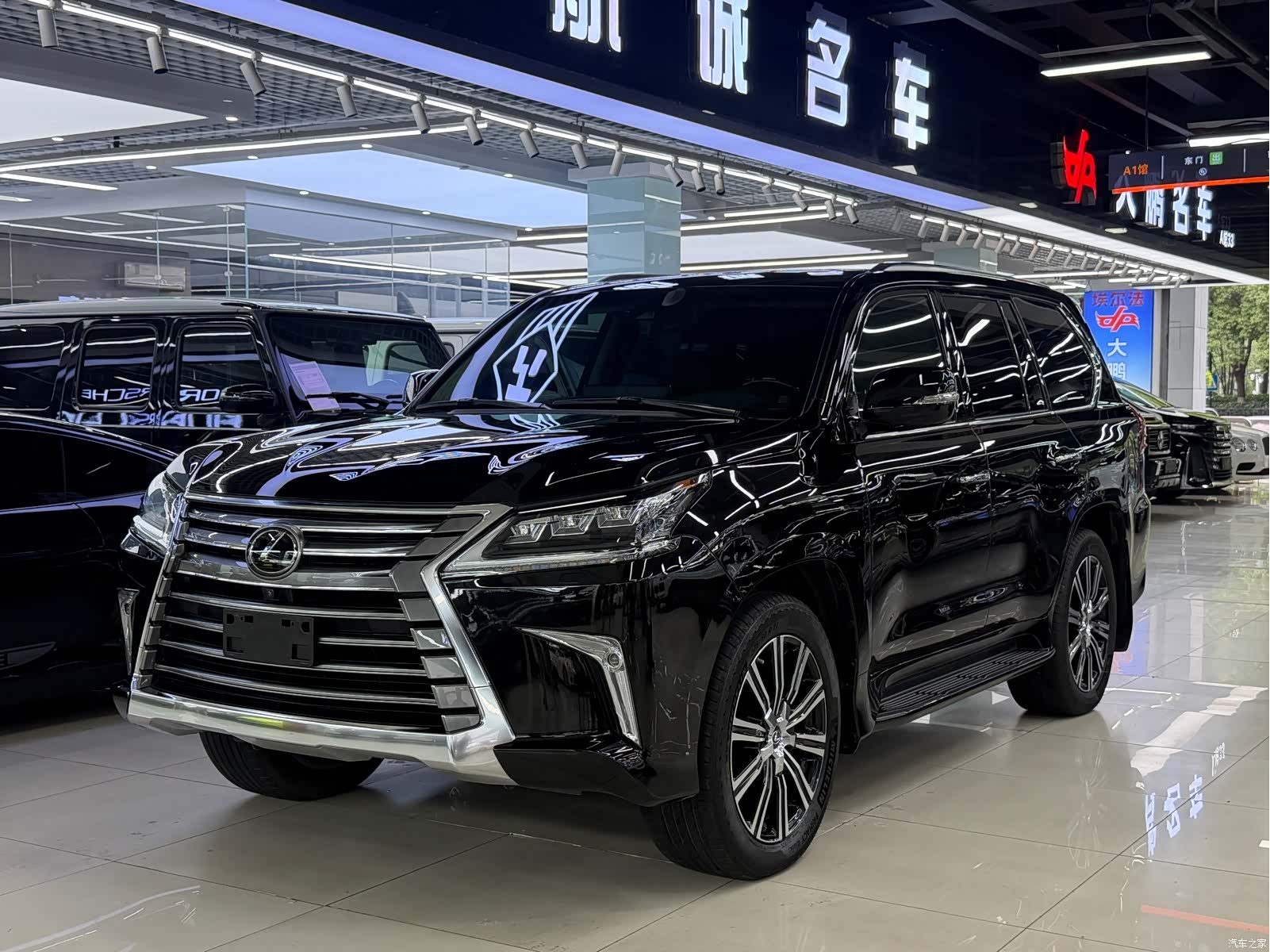 Lexus LX