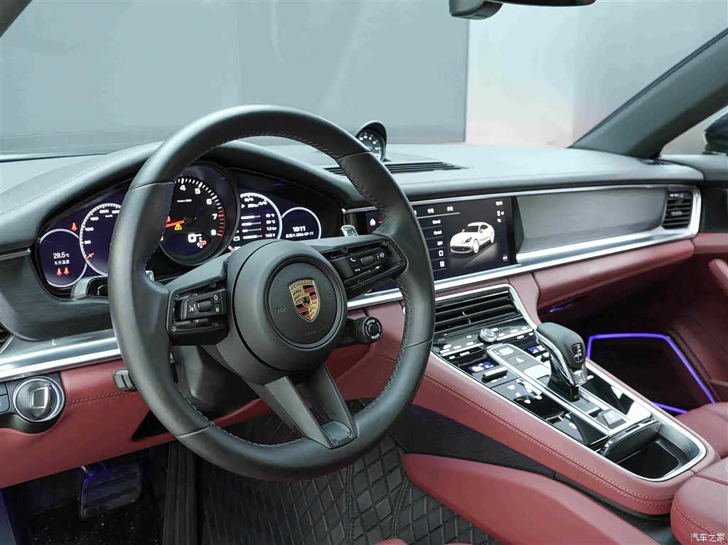 Porsche Panamera, 2023 8