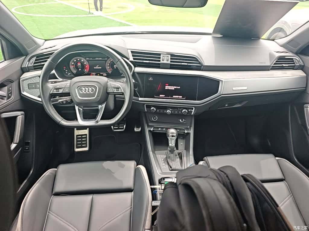 Audi Q3, 2023 16