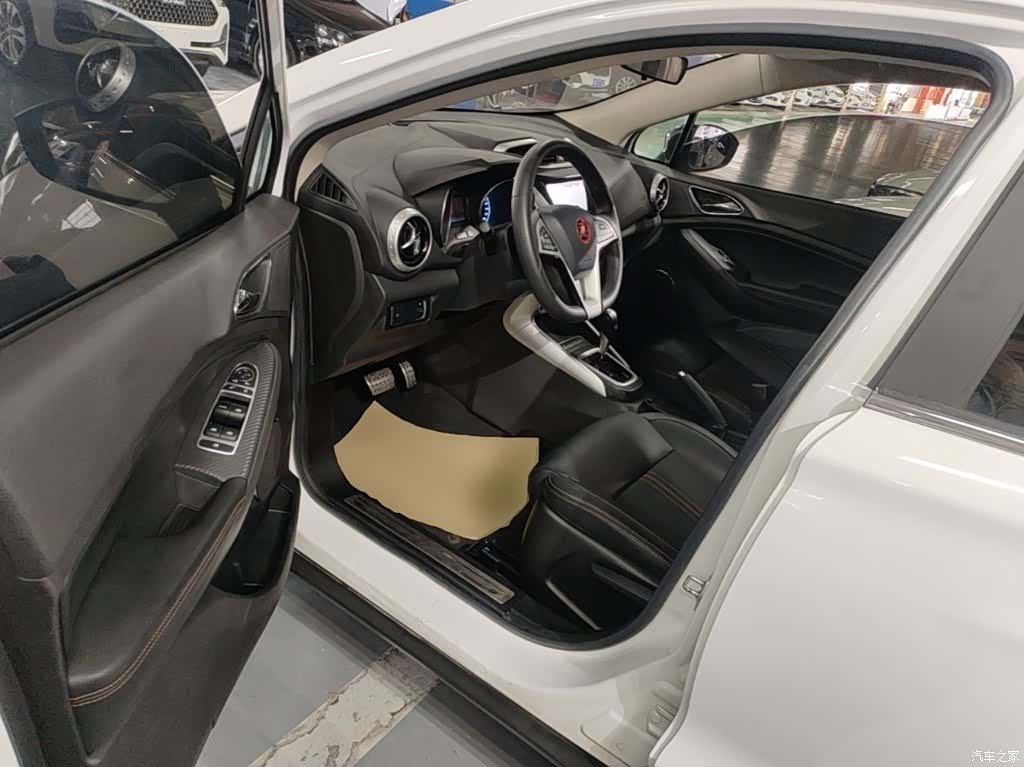 BYD Yuan, 2018 16