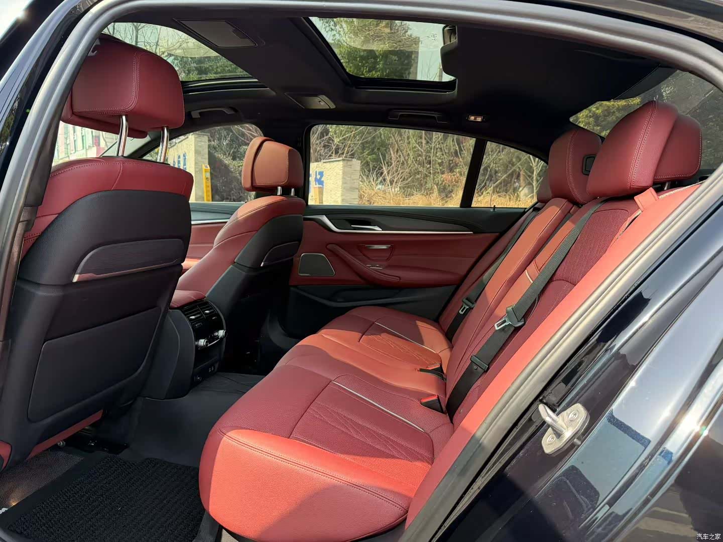 BMW 5 Series, 2022 9