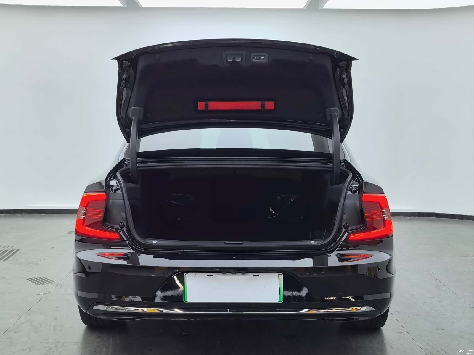 Volvo S90, 2024 11