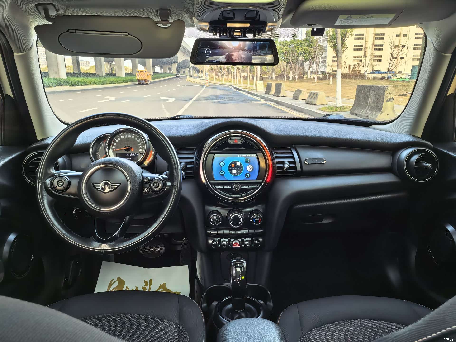 Mini ONE, 2018 все фото