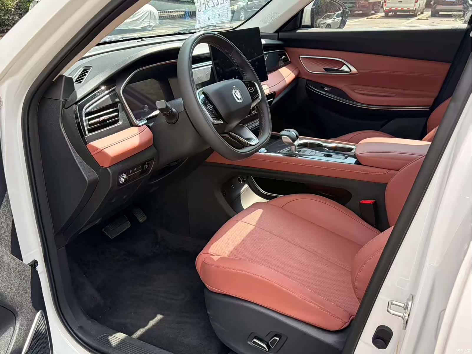 Changan CS75, 2026 4