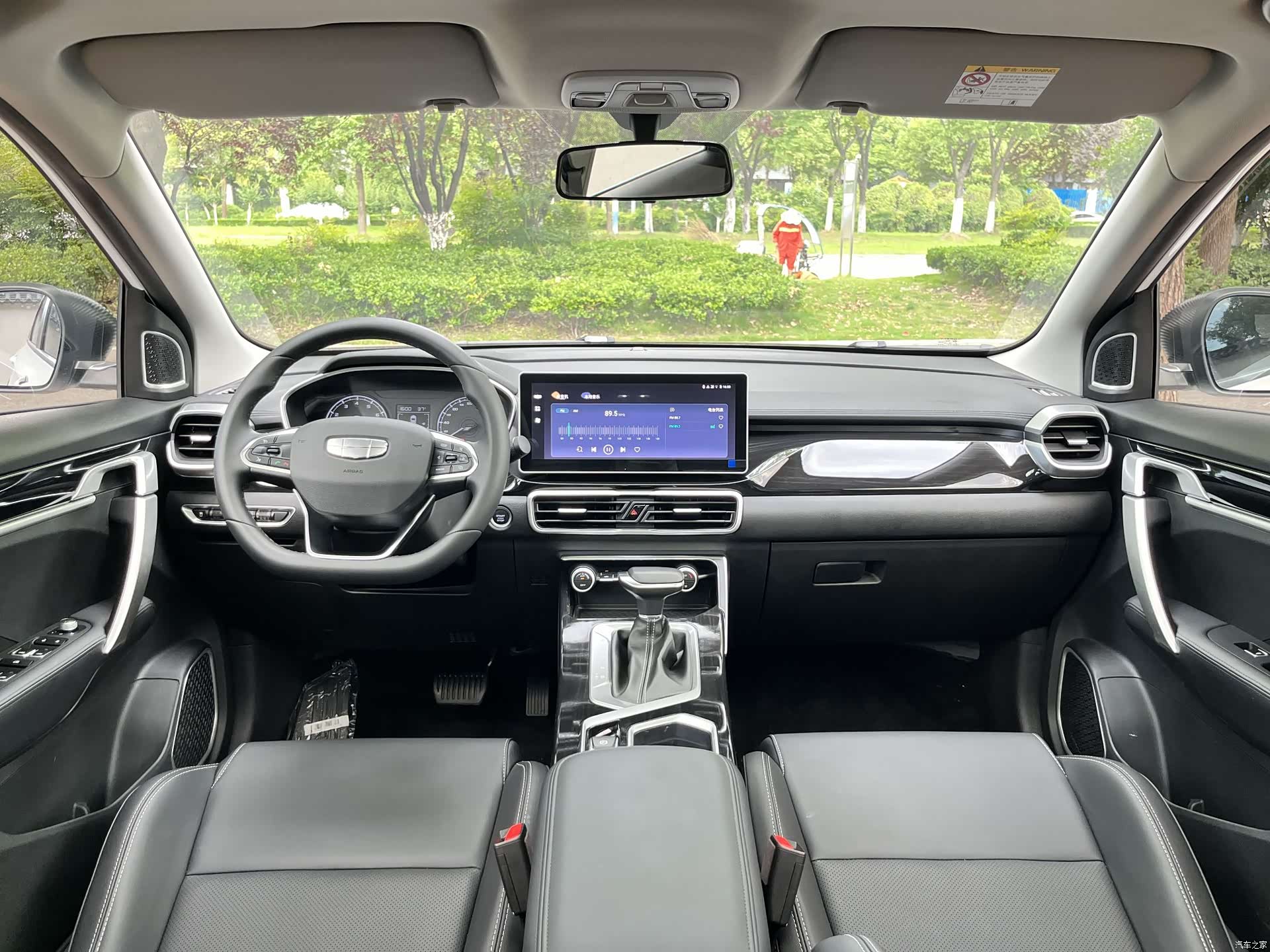 Geely Coolray, 2025 все фото