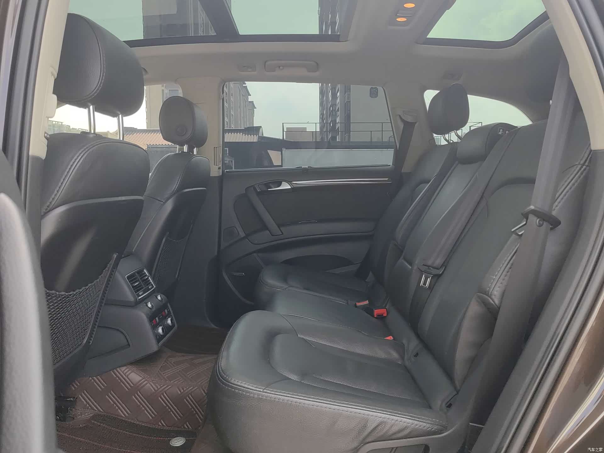 Audi Q7, 2012 9