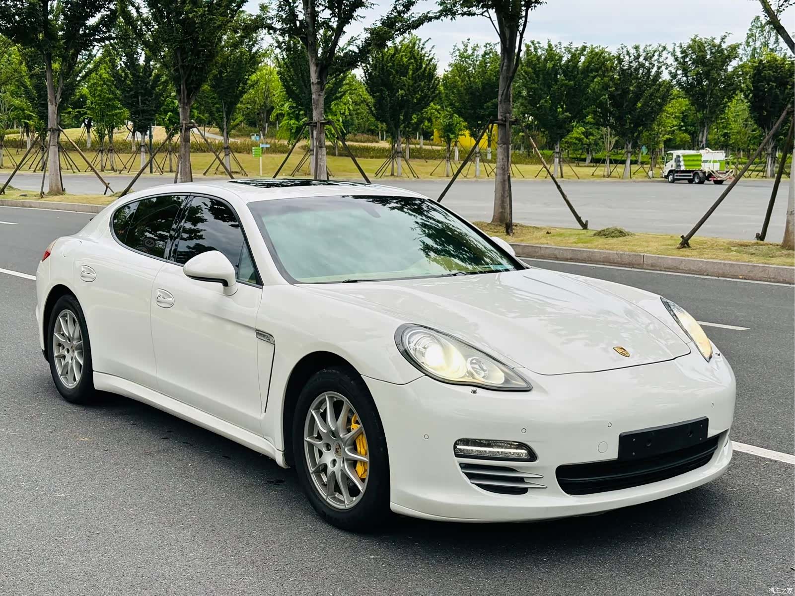 Porsche Panamera, 2011 3