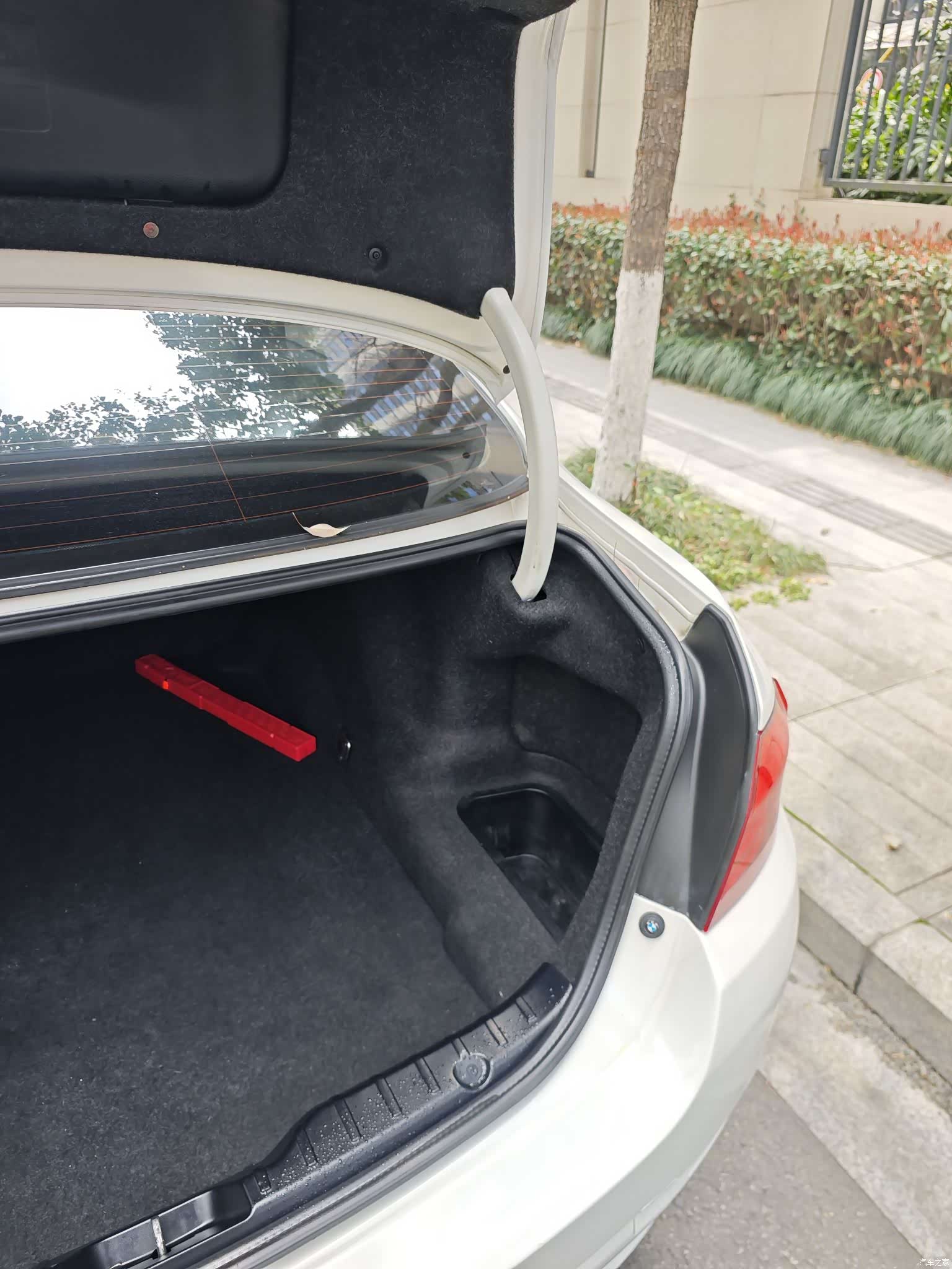 BMW 5 Series, 2012 24