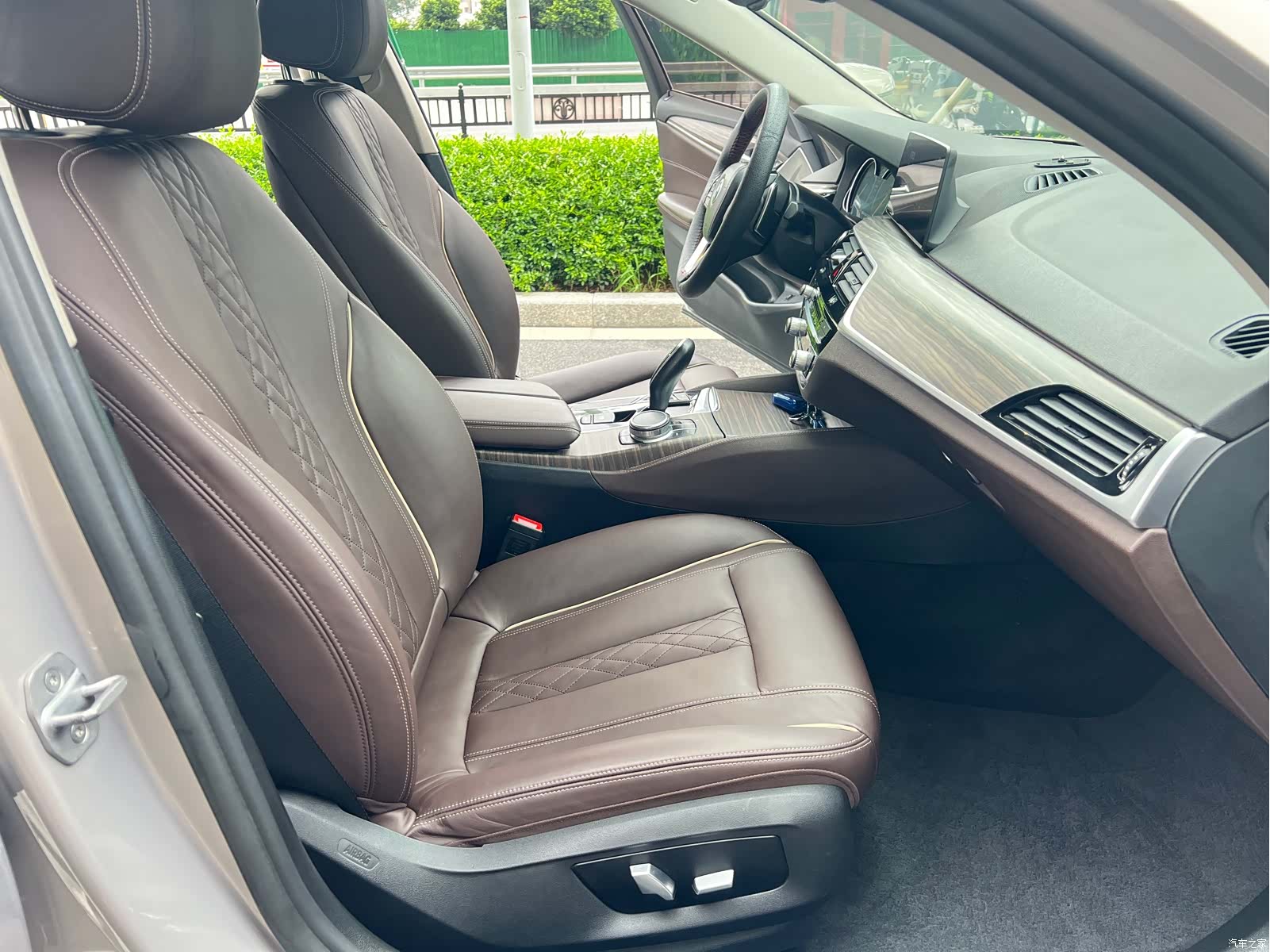 BMW 5 Series, 2017 9