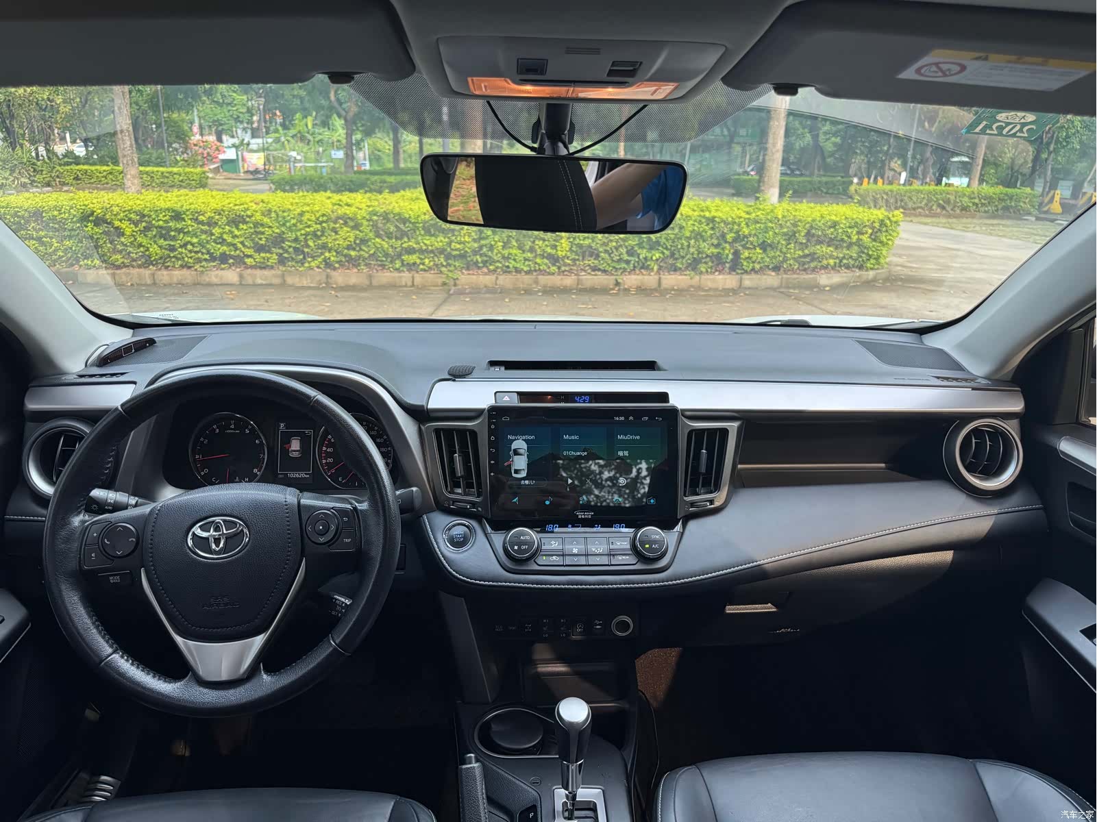 Toyota RAV4, 2017 14