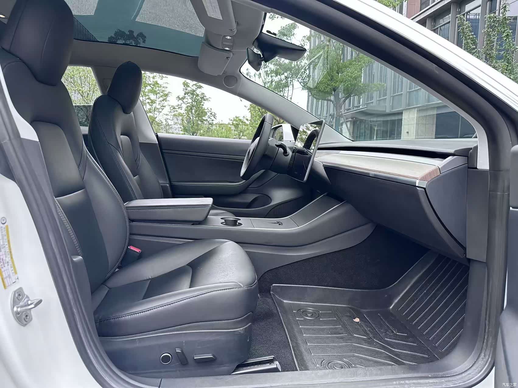 Tesla Model 3, 2020 7