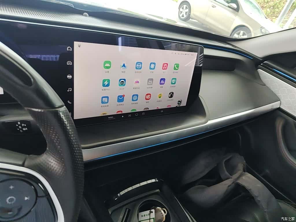 Xpeng P7, 2022 9