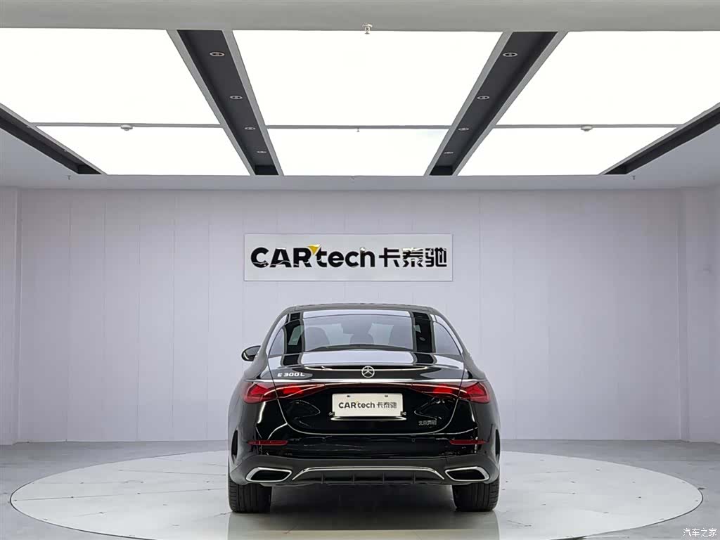 Mercedes-Benz E-Class, 2024 4