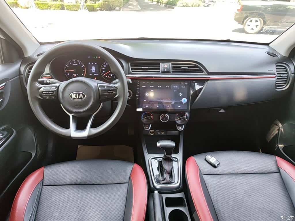 Kia KX, 2018 10