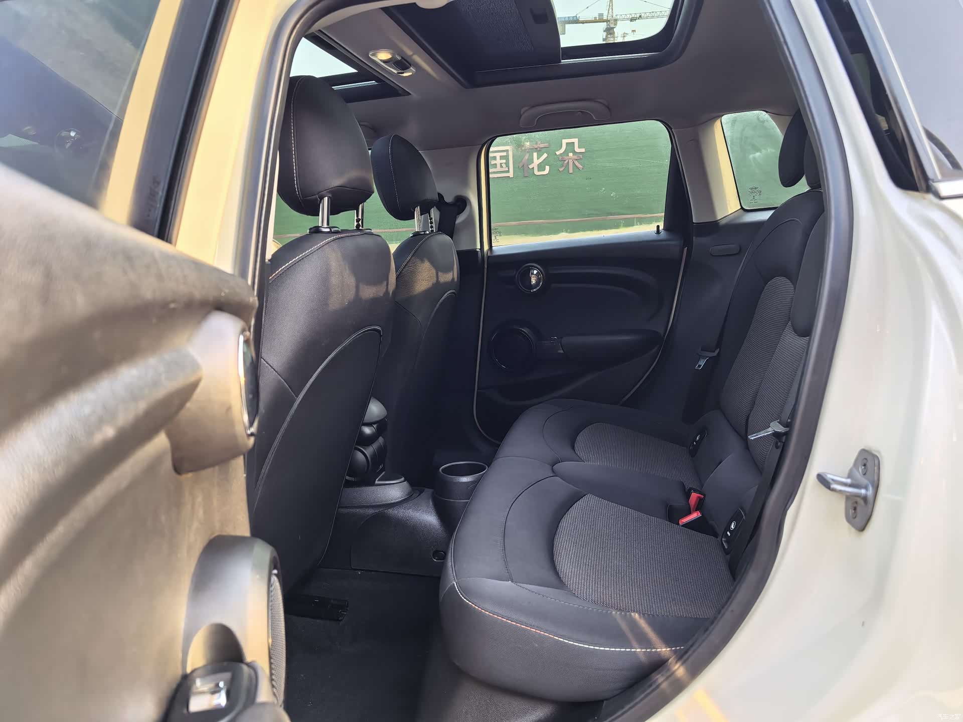 Mini ONE, 2018 7