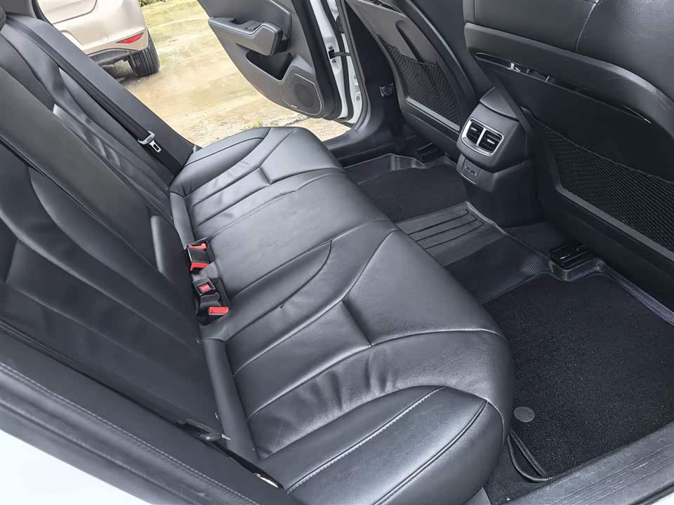 Hongqi H5 Hongqi H5