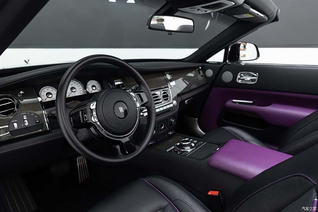 Rolls-Royce Black, 2019 9