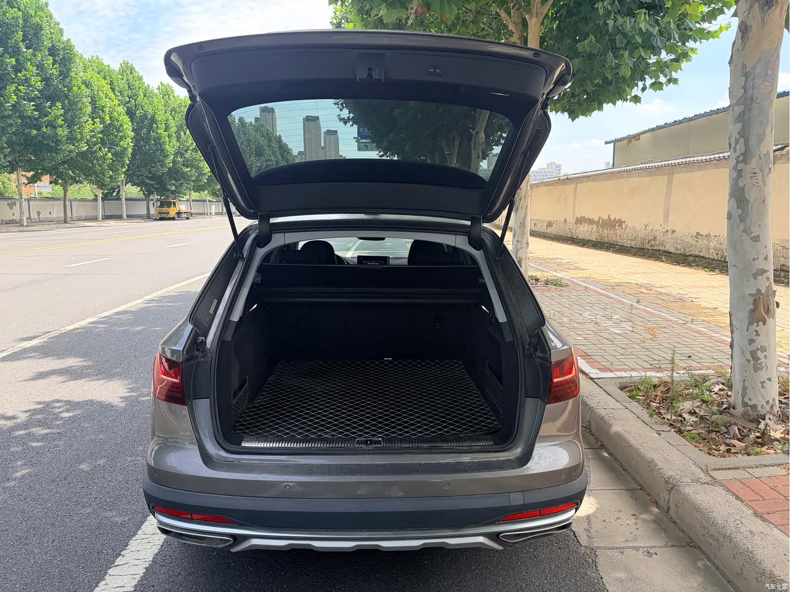 Audi A4, 2022 9