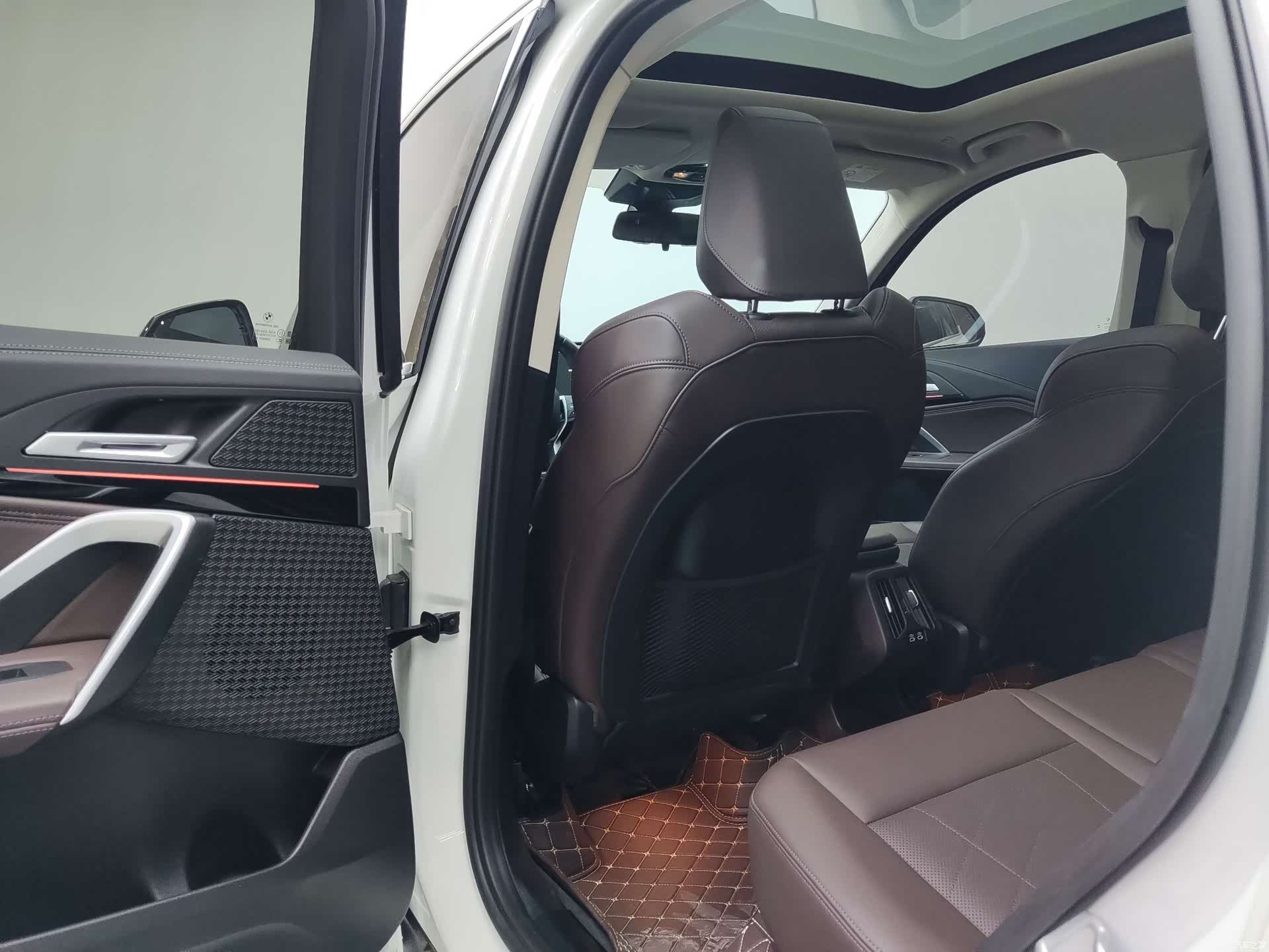 BMW X1, 2024 9