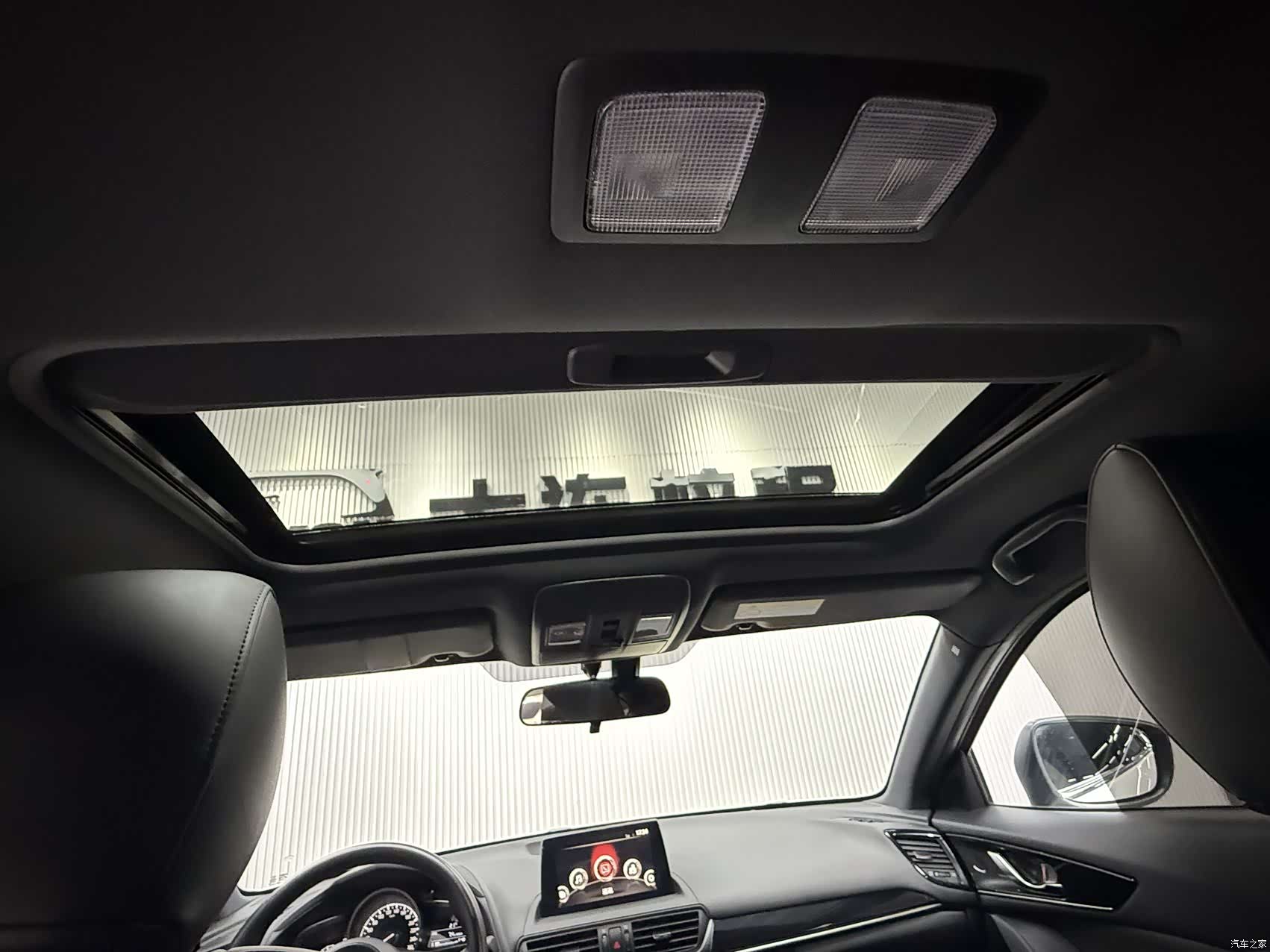 Mazda CX-4, 2023 14