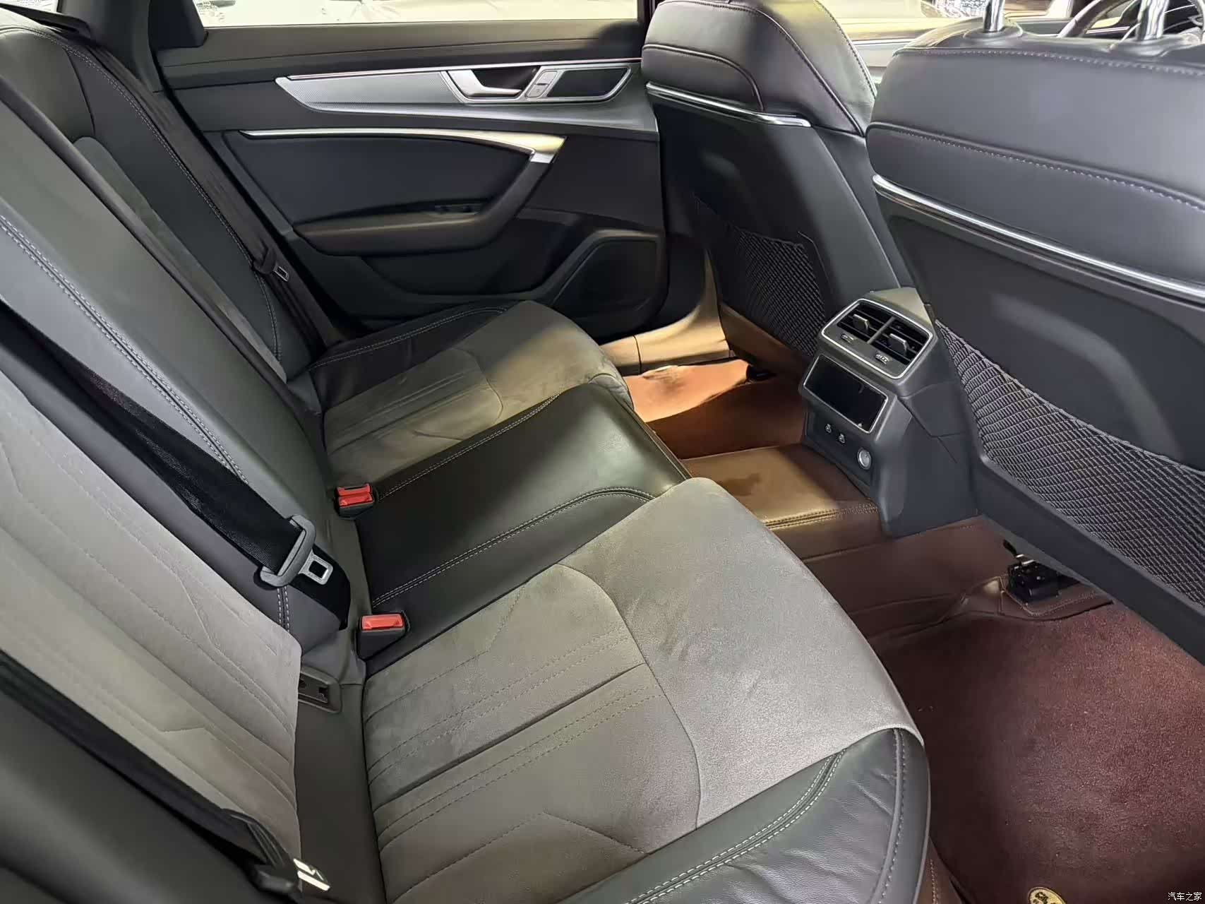 Audi A6L, 2024 10