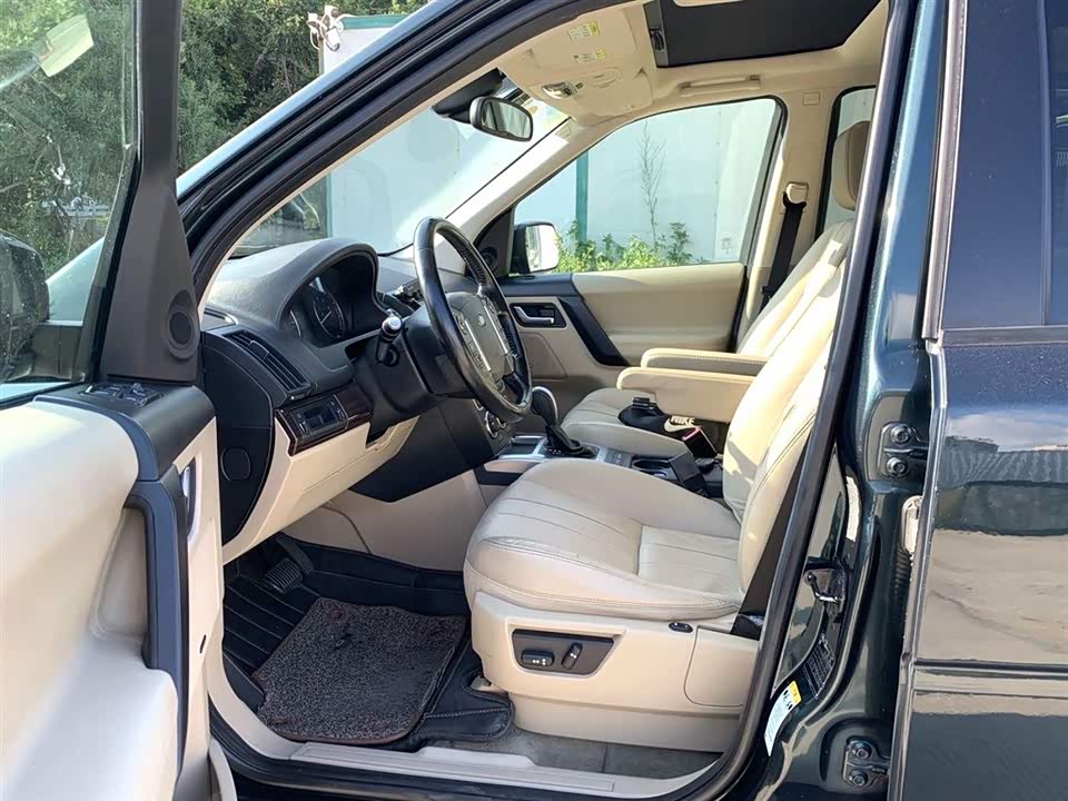 Land Rover Freelander 2