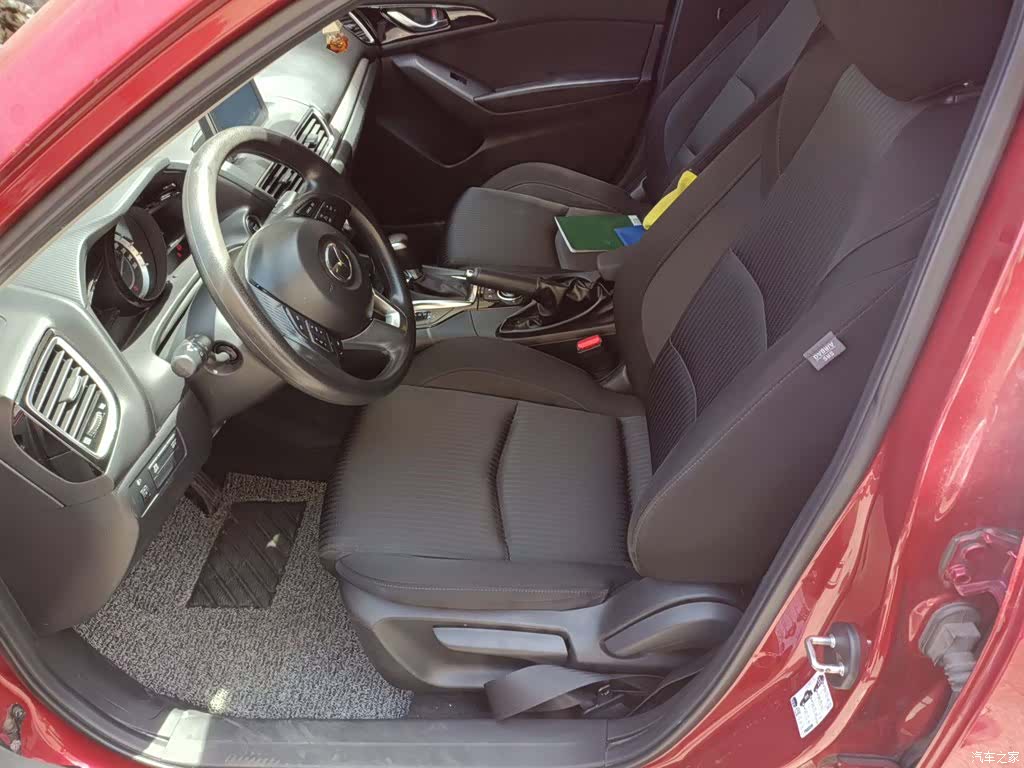 Mazda Mazda3, 2016 8