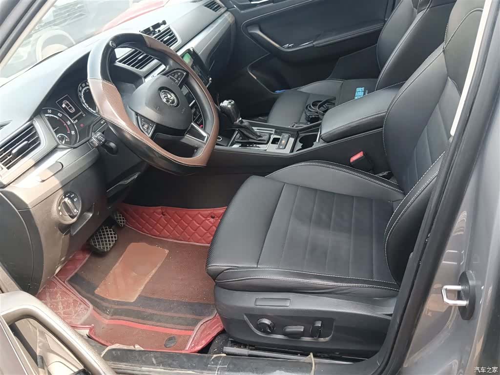 Skoda Superb, 2021 8
