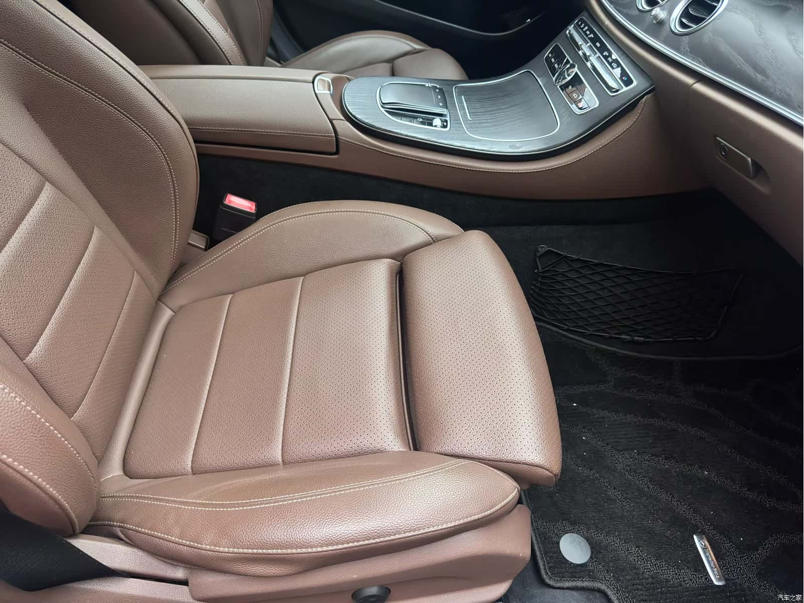 Mercedes-Benz E-Class, 2019 14