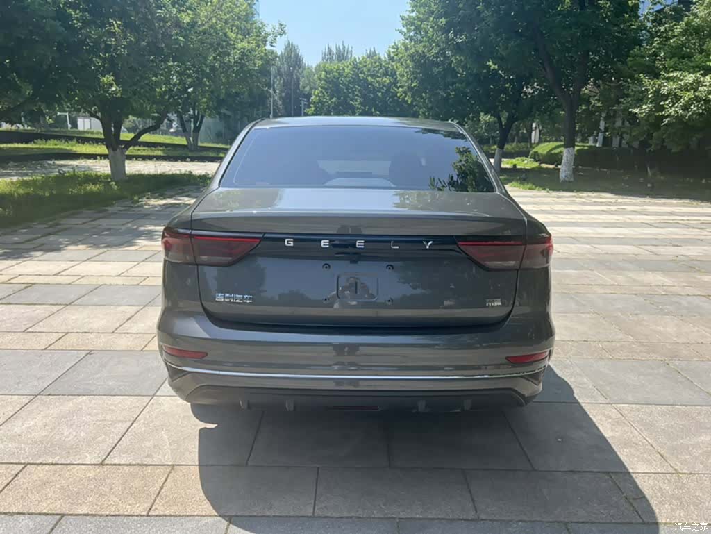 Geely Emgrand, 2024 7