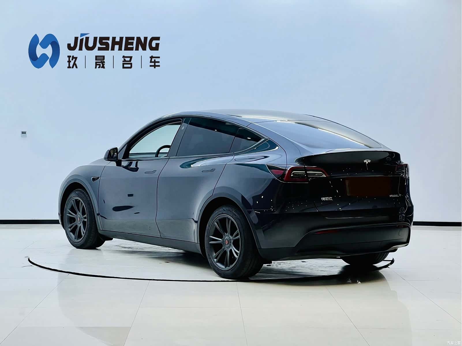 Tesla Model Y, 2024 4