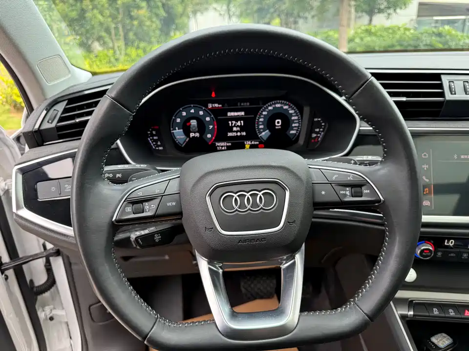 Audi Q3 Audi Q3