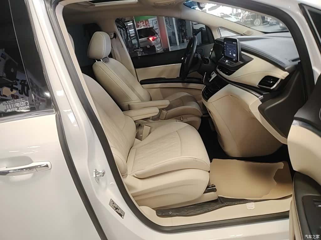 Buick GL8, 2023 20