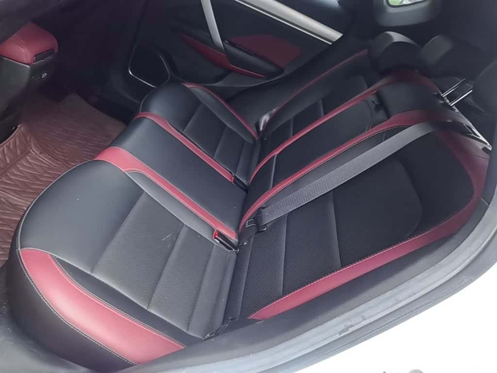 Geely Coolray, 2021 17