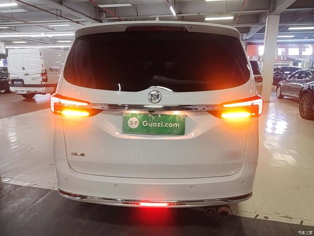 Buick GL8, 2023 4