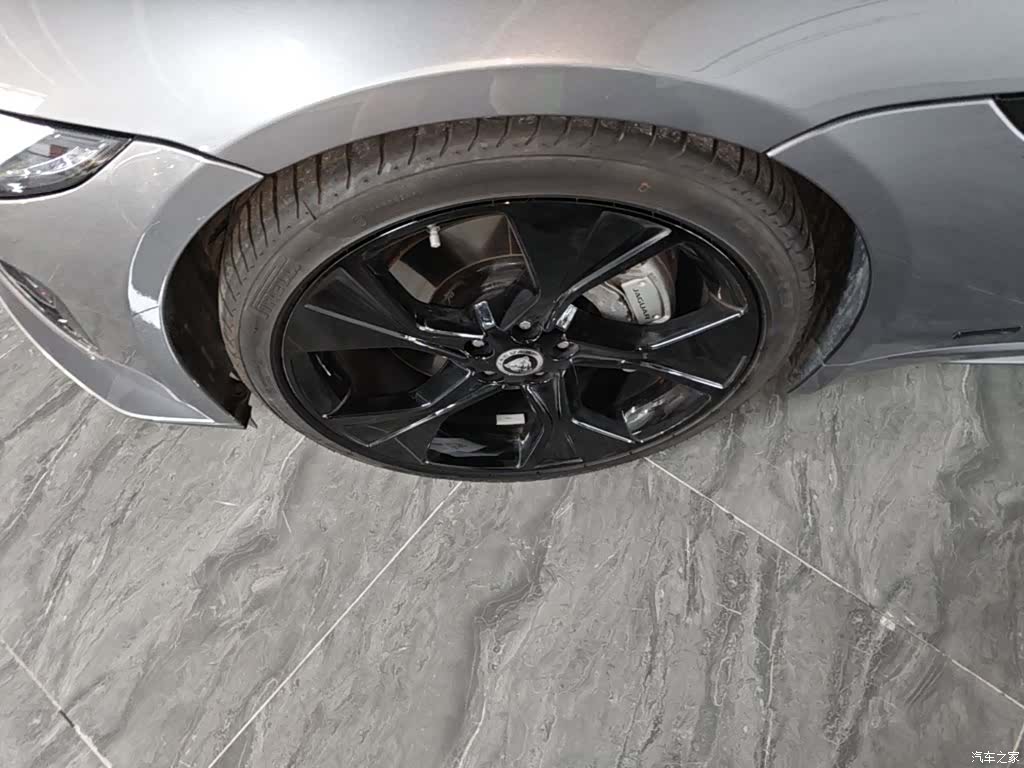 Jaguar F-TYPE, 2024 23