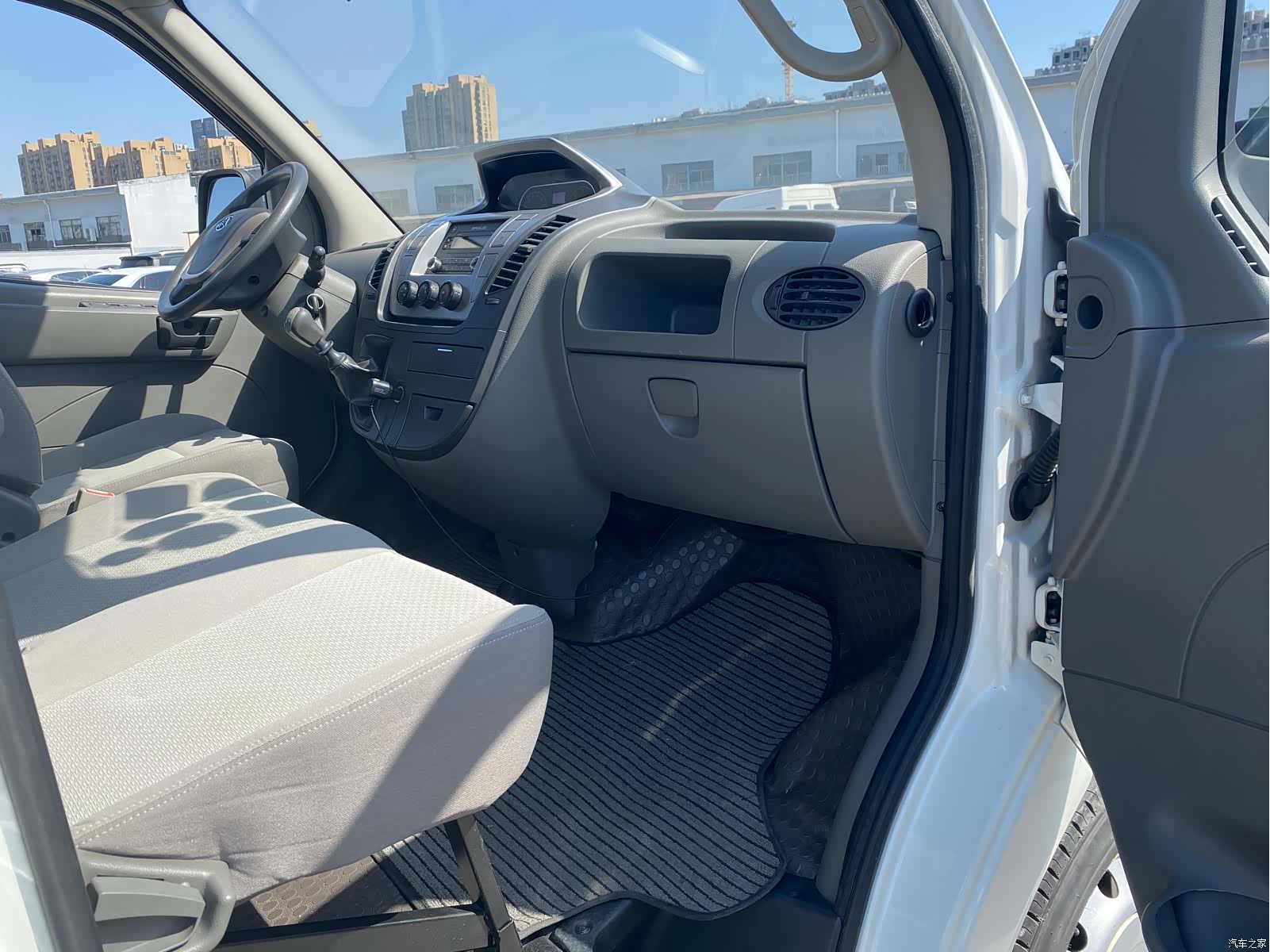 Maxus V80, 2018 15