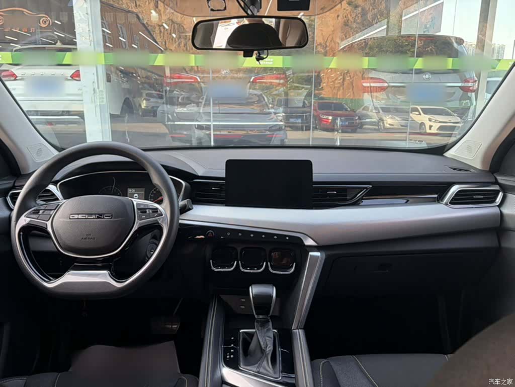 BAIC X3, 2020 10