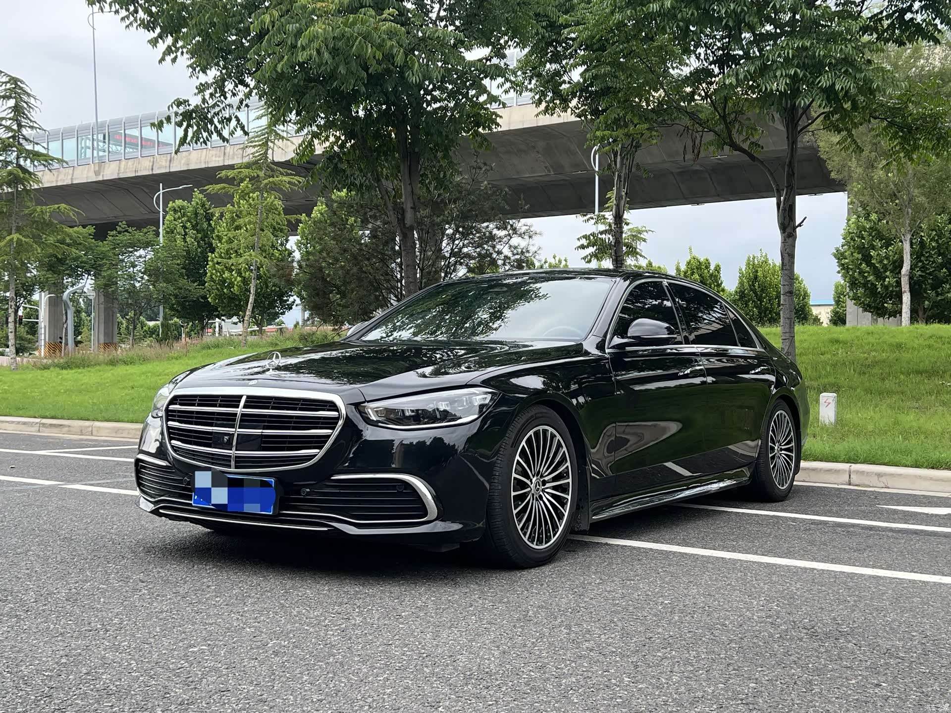 Mercedes-Benz S-Class, 2022 1
