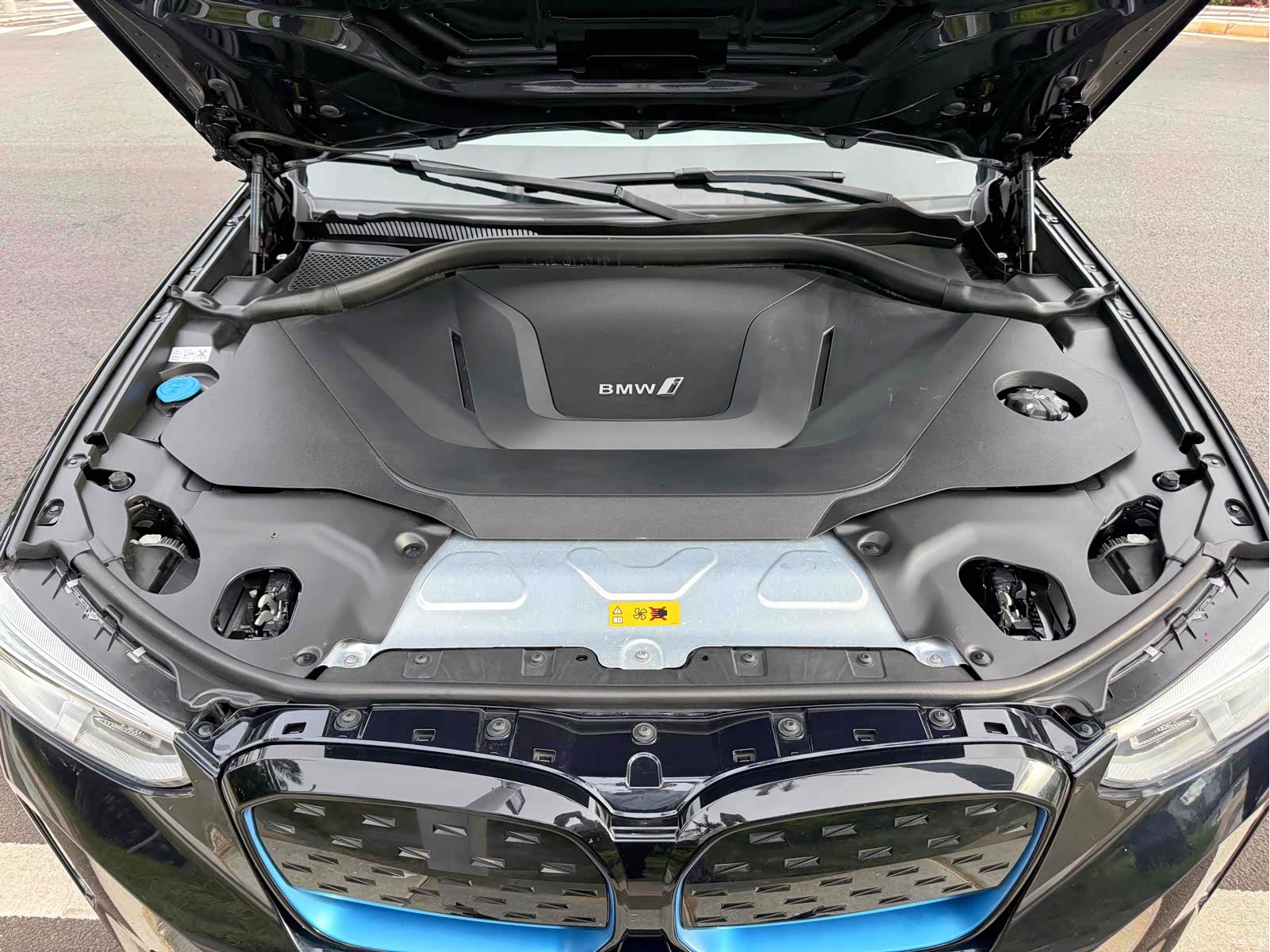 BMW iX3, 2021 11
