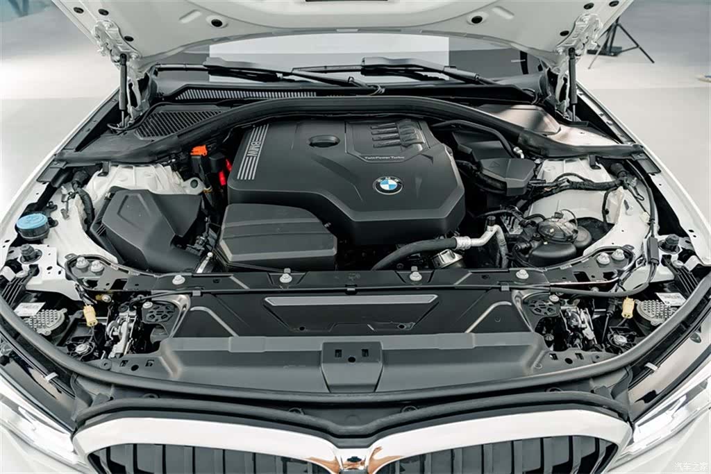 BMW 3 Series, 2021 23