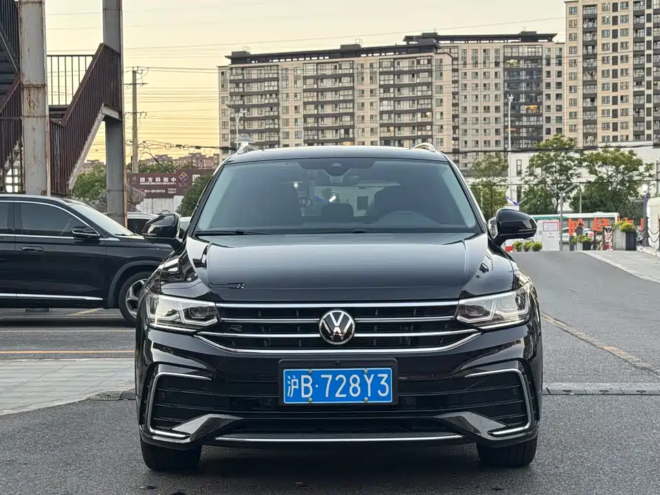 Volkswagen Tiguan L