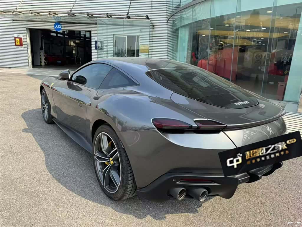 Ferrari Roma, 2023 4