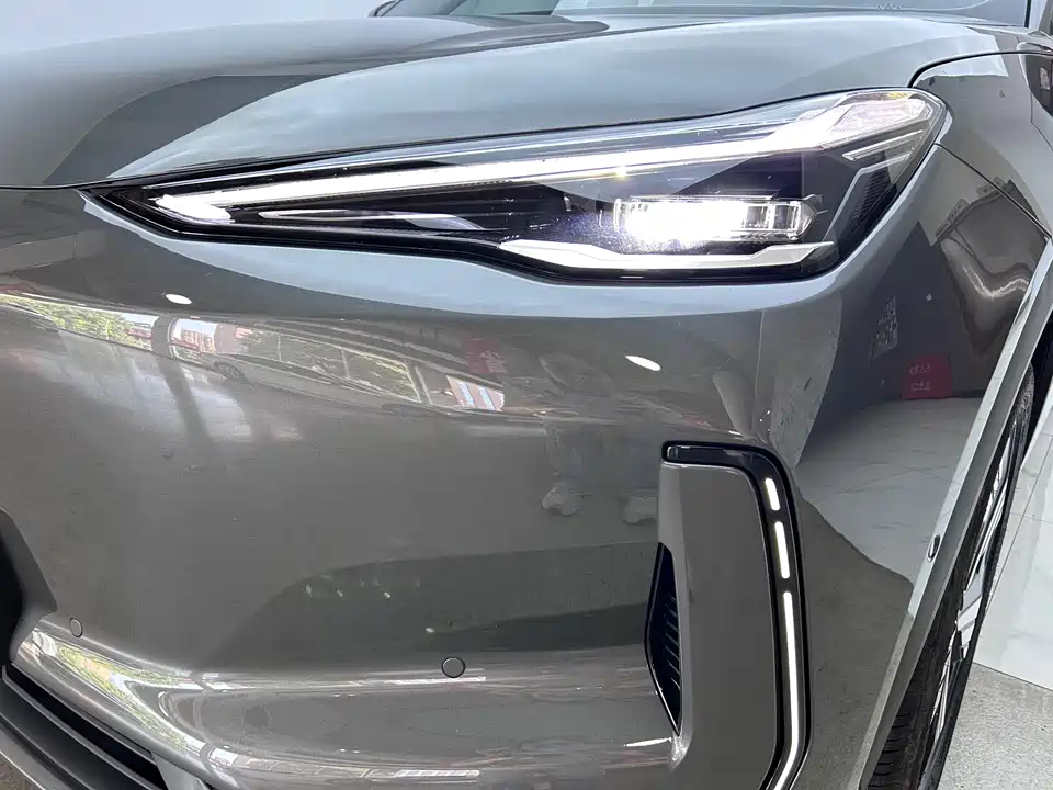 Geely Galaxy Galaxy E5