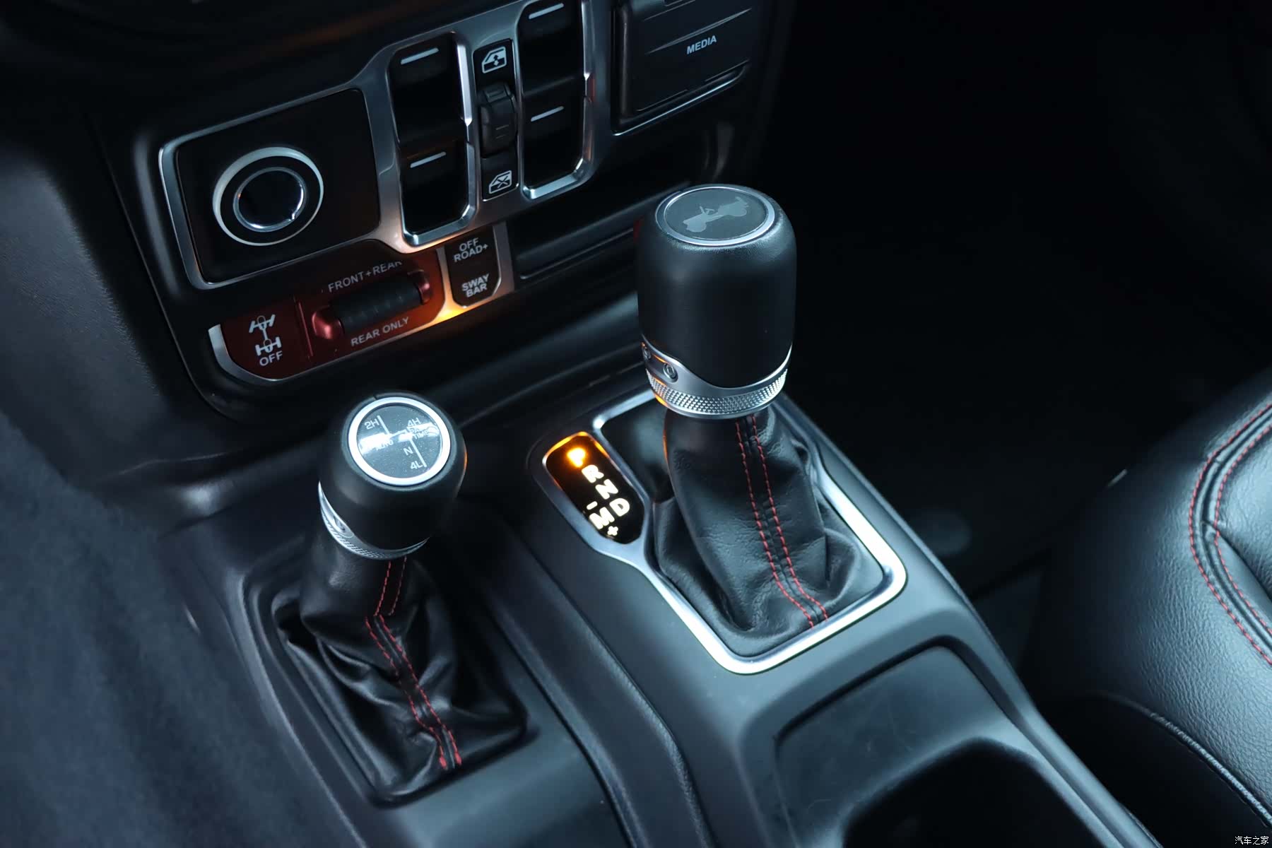 Jeep Wrangler, 2023 11