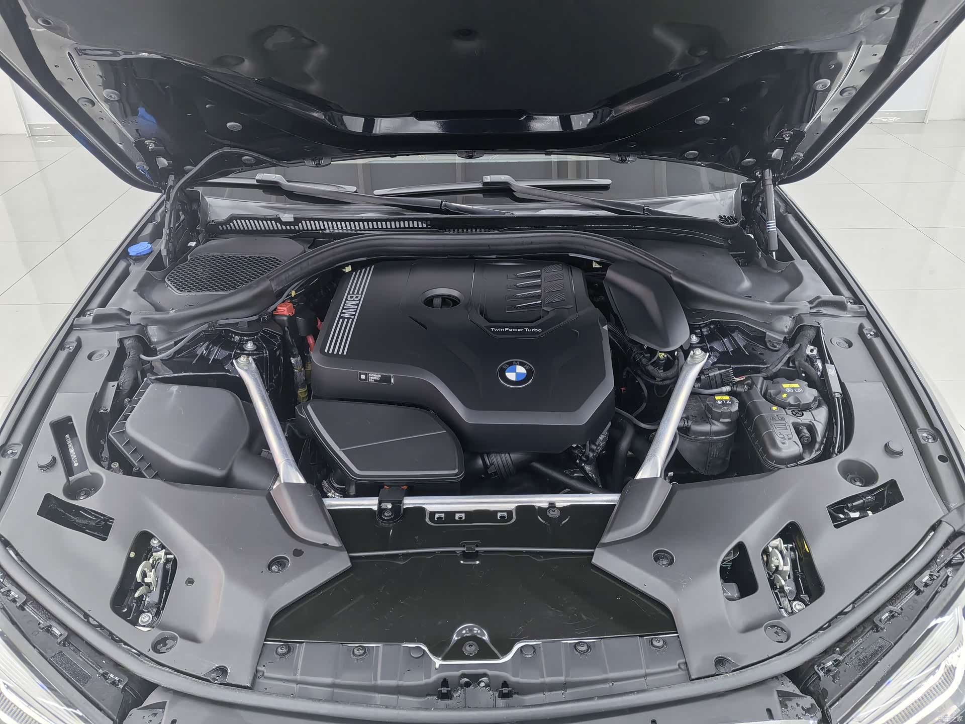 BMW 5 Series, 2022 21