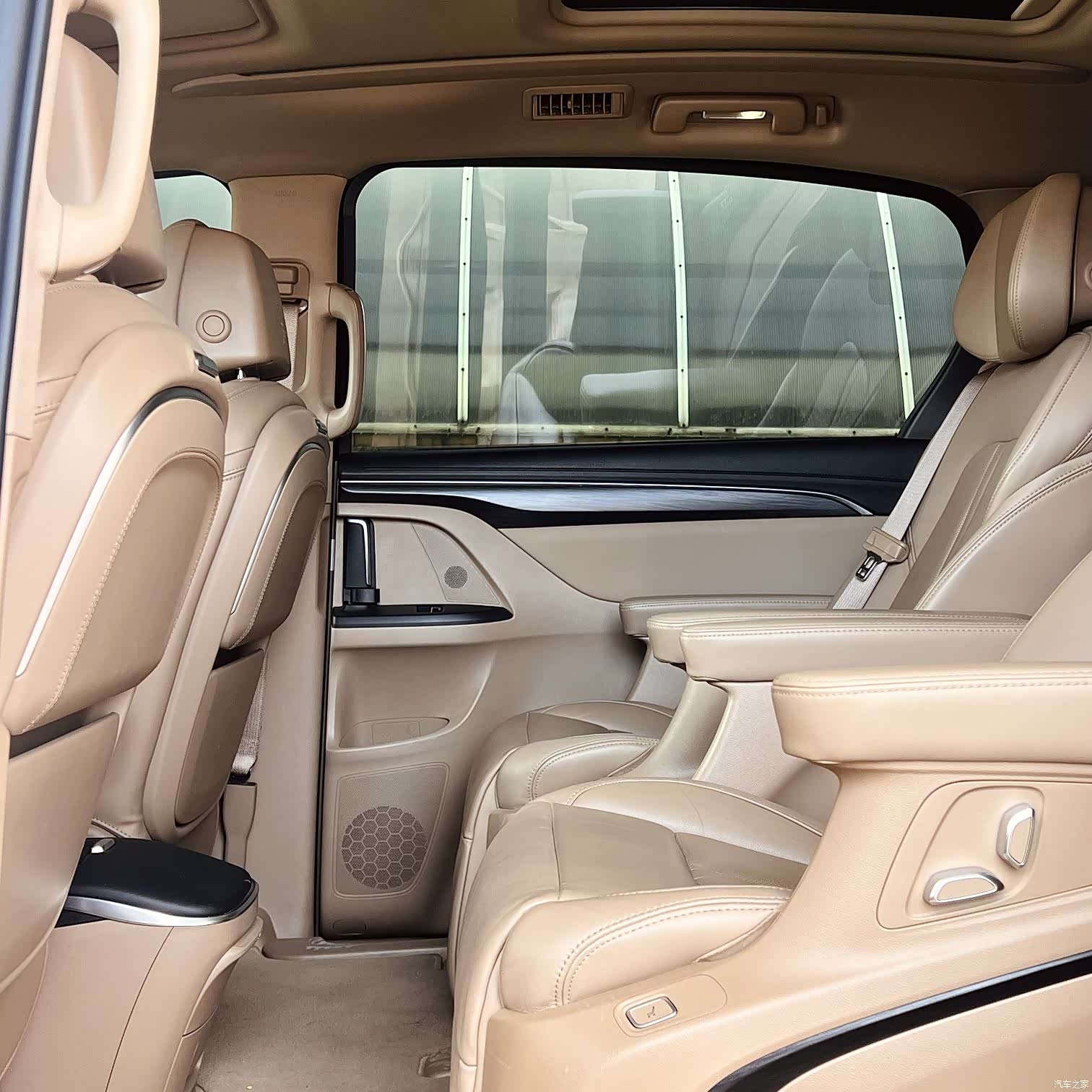 Buick GL8, 2021 7