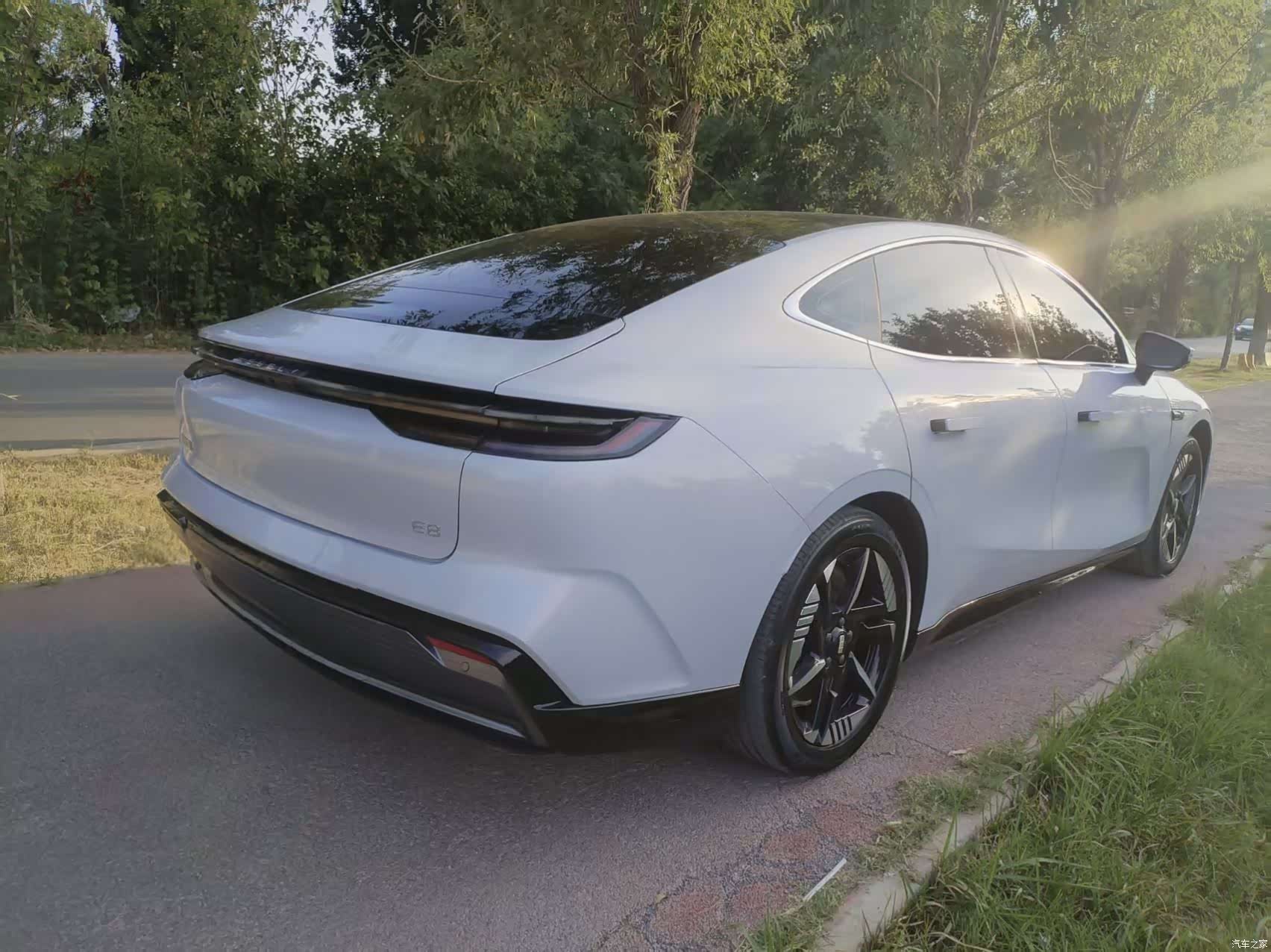 Geely E8, 2024 12