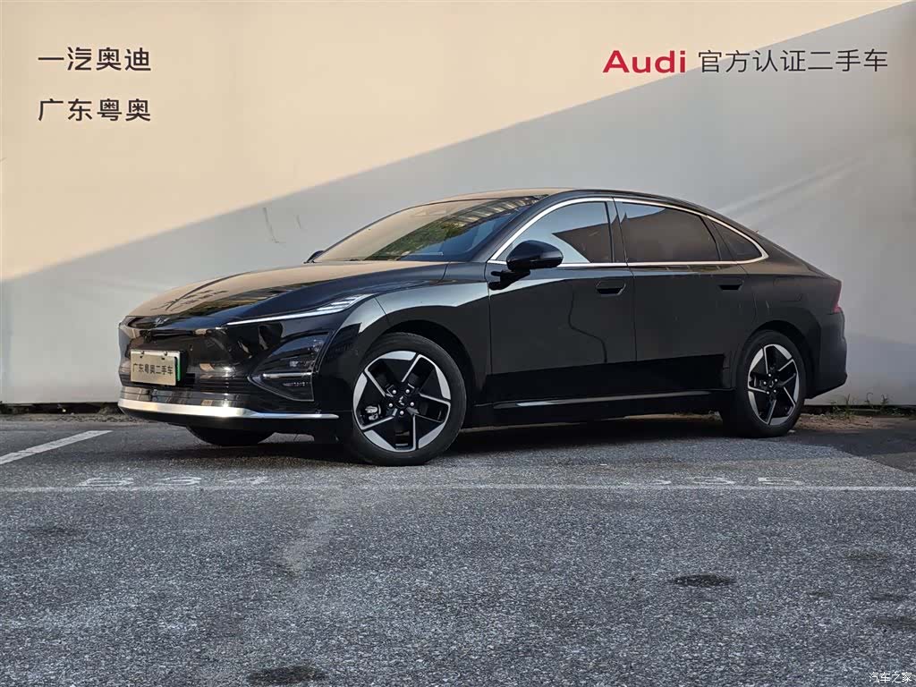 Wuling Starlight, 2025 1